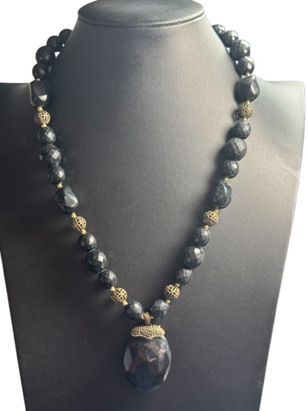 Black Beaded Necklace With Faceted Pendant & Metal Accents